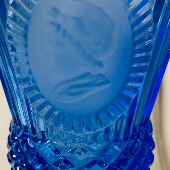 Avon blue drinking glasses - Picture 5 of 9